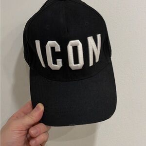 DSQUARED2 Black Cap with White ICON Logo